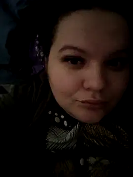 Snapshot of KateLuno chatting on December 19, 10:34 am KateLuno online show from December 19, 10:34 am