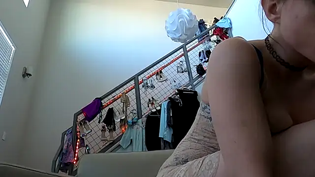 TheDaisyChaos online show from January 6, 7:56 pm