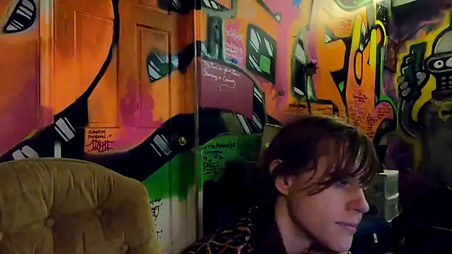 TheDaisyChaos online show from February 17, 5:04 am