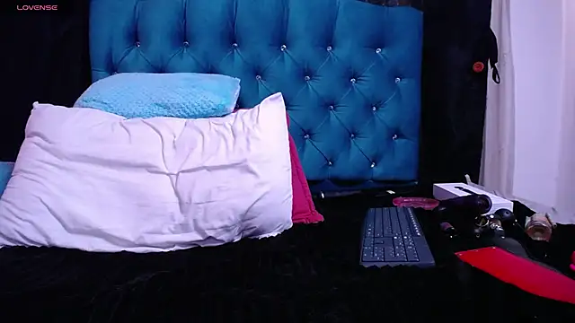 Jessi Evans online show from October 21, 11:33 am