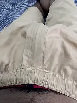 Snapshot of Babyucum4me chatting on December 6, 11:44 am Babyucum4me online show from December 6, 11:44 am