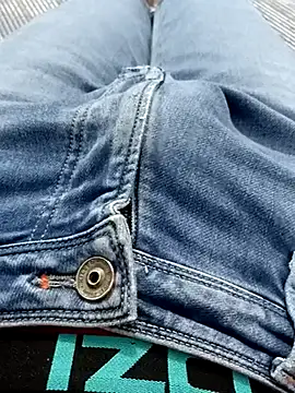 Snapshot of Babyucum4me chatting on March 19, 3:19 pm Babyucum4me online show from March 19, 3:19 pm