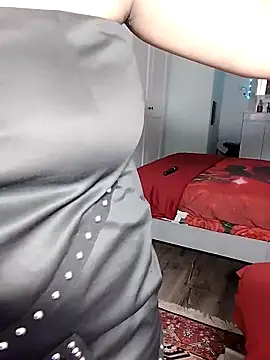 Snapshot of HotSpicyGujju chatting on February 22, 7:47 pm HotSpicyGujju online show from February 22, 7:47 pm