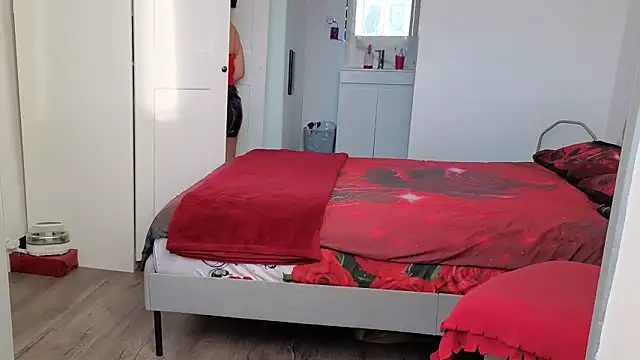 HotSpicyGujju online show from November 28, 8:39 am