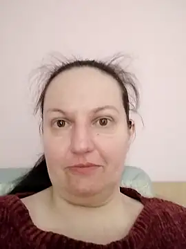 BustyLadyAlma online show from April 4, 6:00 am