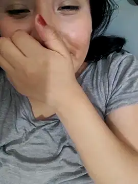 Kalani Engel online show from December 21, 6:20 am