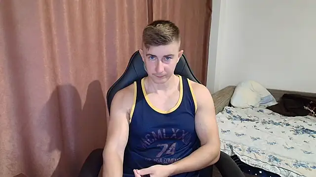 Snapshot of Todhorny9873 chatting on December 13, 6:00 am Todhorny9873 online show from December 13, 6:00 am