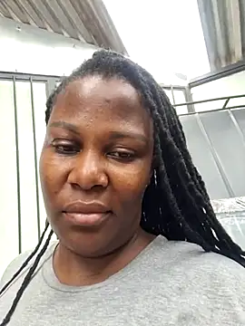 Snapshot of Sexycandyxxx chatting on March 5, 9:05 am Sexycandyxxx online show from March 5, 9:05 am