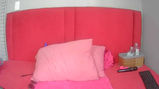 Snapshot of Sexycandyxxx chatting on November 13, 7:29 am Sexycandyxxx online show from November 13, 7:29 am