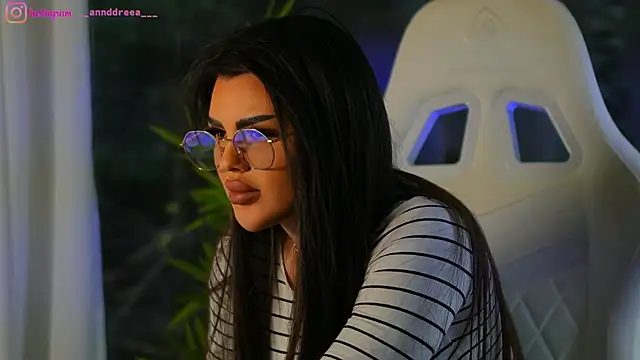 perfectt33n online show from January 3, 9:15 am