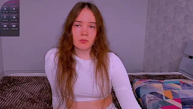 Snapshot of Janie_JJ_Curvie chatting on May 26, 4:08 am Janie JJ Curvie online show from May 26, 4:08 am