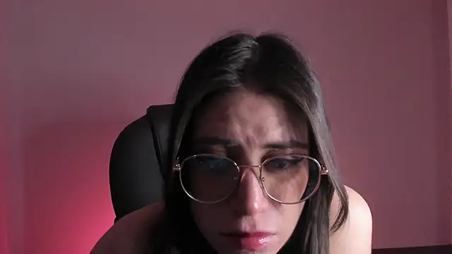 HazelKush online show from October 9, 7:23 pm