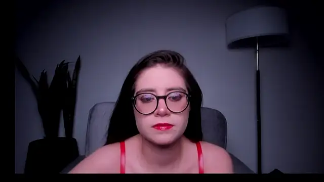 HazelKush online show from May 12, 10:40 pm