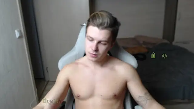 Snapshot of Sunny-Girl1 chatting on February 27, 7:47 pm Sunny-Girl1 online show from February 27, 7:47 pm