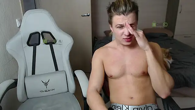 Snapshot of Sunny-Girl1 chatting on March 2, 10:14 am Sunny-Girl1 online show from March 2, 10:14 am