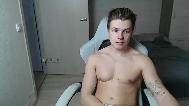 Snapshot of Sunny-Girl1 chatting on March 10, 4:46 pm Sunny-Girl1 online show from March 10, 4:46 pm