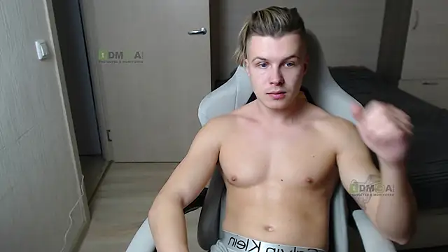 Snapshot of Sunny-Girl1 chatting on March 15, 5:59 pm Sunny-Girl1 online show from March 15, 5:59 pm