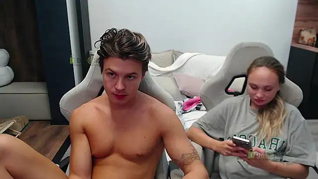 Snapshot of Sunny-Girl1 chatting on October 10, 6:34 am Sunny-Girl1 online show from October 10, 6:34 am