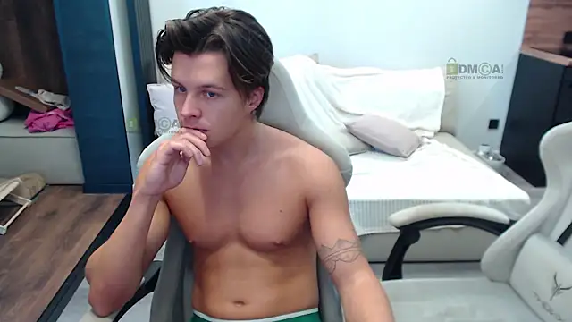 Snapshot of Sunny-Girl1 chatting on October 17, 8:06 am Sunny-Girl1 online show from October 17, 8:06 am