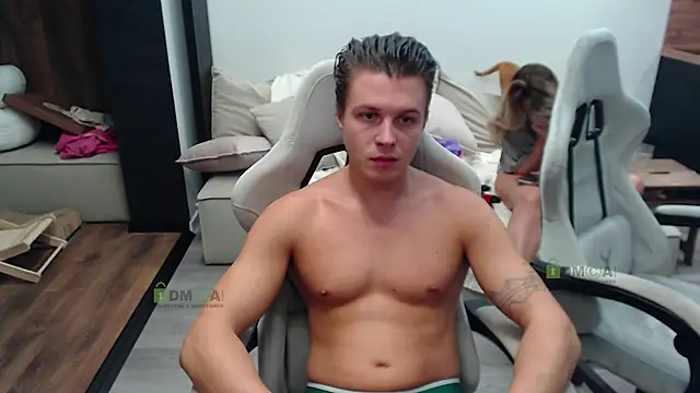 Snapshot of Sunny-Girl1 chatting on October 17, 8:33 pm Sunny-Girl1 online show from October 17, 8:33 pm