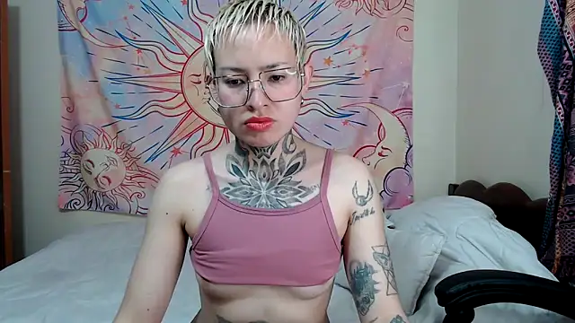 ArrangedFoot online show from April 18, 11:05 pm