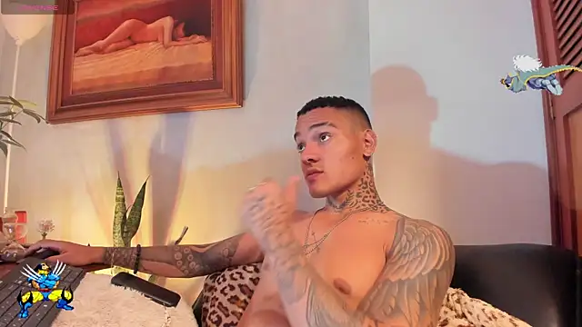 Snapshot of ImDominike chatting on October 29, 10:33 pm ImDominike online show from October 29, 10:33 pm