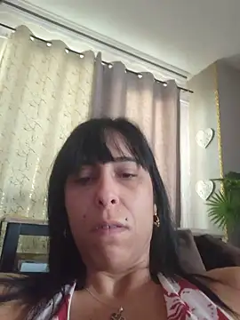 Snapshot of misscectito13 chatting on May 18, 5:35 am misscectito13 online show from May 18, 5:35 am