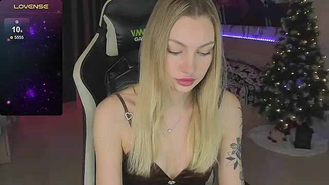 BiMolly online show from January 9, 11:02 pm