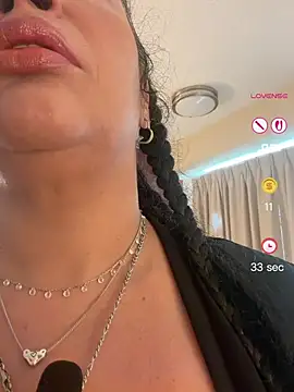 PichyPrettyPussy online show from May 24, 1:16 pm