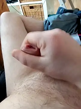 Snapshot of PetePro1989 chatting on March 10, 4:14 pm PetePro1989 online show from March 10, 4:14 pm