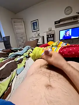 Snapshot of PetePro1989 chatting on October 27, 7:12 am PetePro1989 online show from October 27, 7:12 am