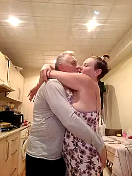  lady red  online show from January 20, 1:53 pm