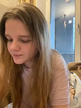 -MimmiLissa- online show from December 4, 6:44 am