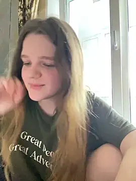 Snapshot of -MimmiLissa- chatting on June 1, 11:23 am -MimmiLissa- online show from June 1, 11:23 am