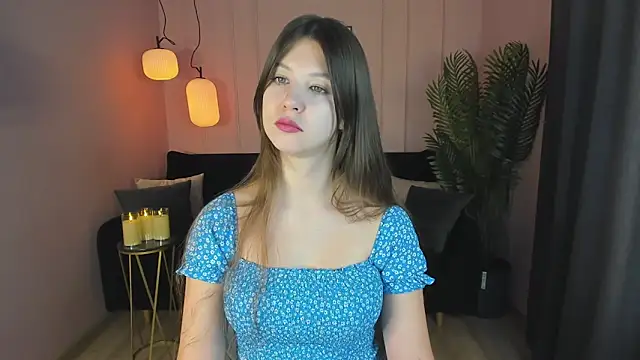 Snapshot of ElizaMild chatting on December 6, 5:31 am ElizaMild online show from December 6, 5:31 am