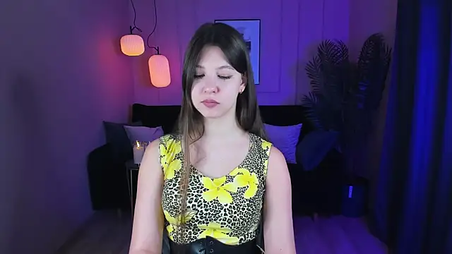 Snapshot of ElizaMild chatting on January 12, 1:05 pm ElizaMild online show from January 12, 1:05 pm