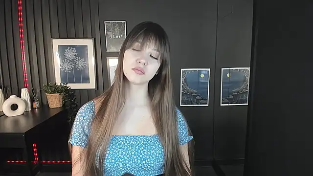 Snapshot of ElizaMild chatting on January 23, 1:02 pm ElizaMild online show from January 23, 1:02 pm