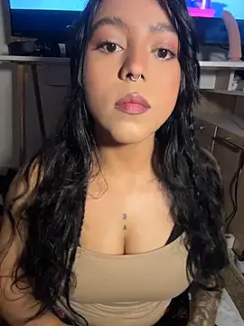 Naiara sex online show from July 23, 4:54 am