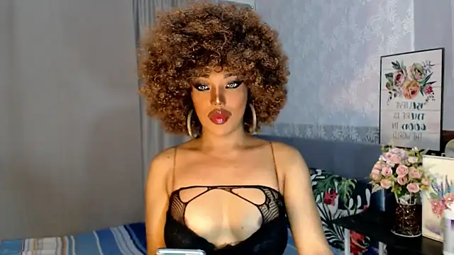 trixxielicious online show from December 27, 9:06 am