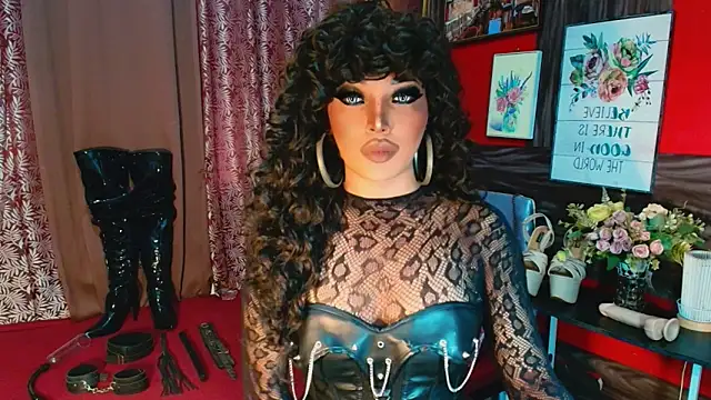 trixxielicious online show from November 19, 6:35 am