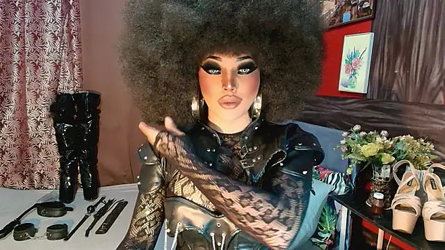 trixxielicious online show from February 15, 8:16 pm