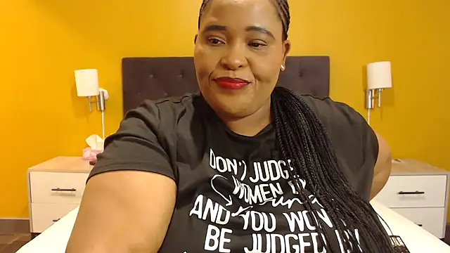 Snapshot of zandile chatting on April 30, 11:16 am zandile online show from April 30, 11:16 am