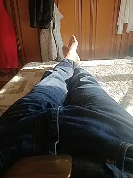 Snapshot of Bobby967 chatting on November 25, 9:42 am Bobby967 online show from November 25, 9:42 am