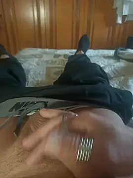 Snapshot of Bobby967 chatting on December 5, 11:08 am Bobby967 online show from December 5, 11:08 am