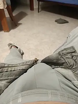 Bobby967 online show from April 2, 6:05 pm