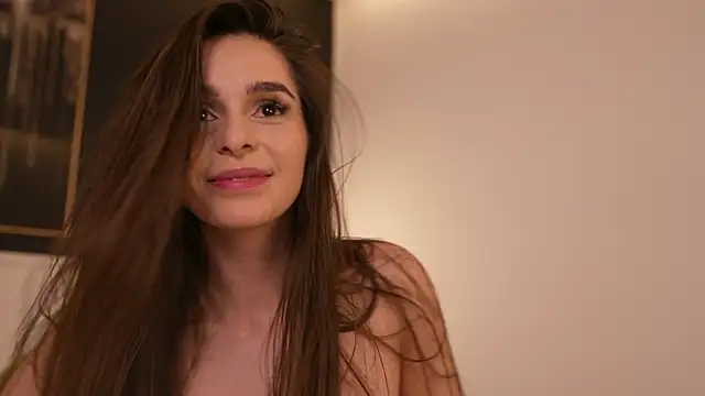 DoviaClaire online show from February 19, 6:55 am