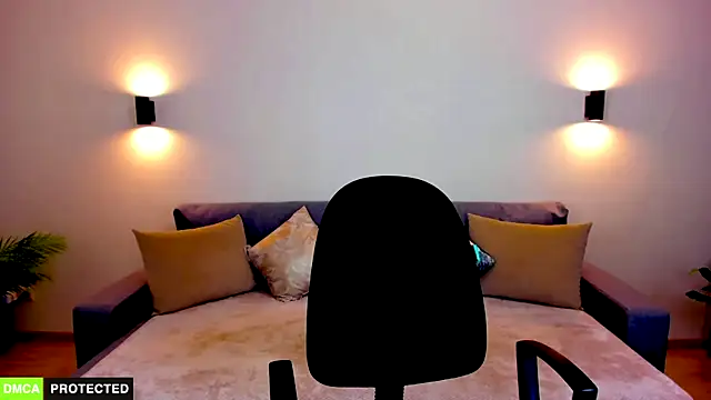 Snapshot of TheWoman__ chatting on September 20, 10:38 am TheWoman   online show from September 20, 10:38 am