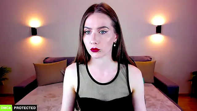 TheWoman   online show from November 11, 6:41 pm