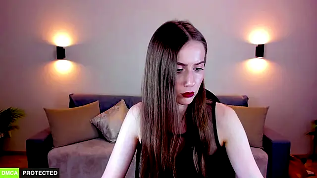 TheWoman   online show from March 3, 6:58 pm