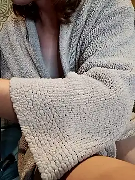 Snapshot of TsSnailGirl69 chatting on October 7, 7:05 am TsSnailGirl69 online show from October 7, 7:05 am